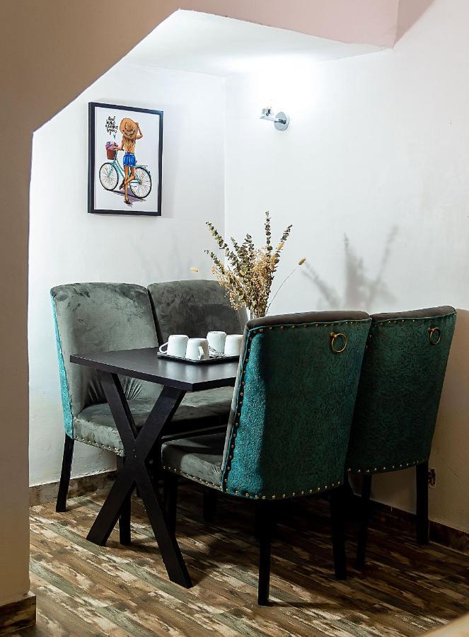 Palm Heights Apartments - Omole Phase 1, Ikeja Exteriér fotografie